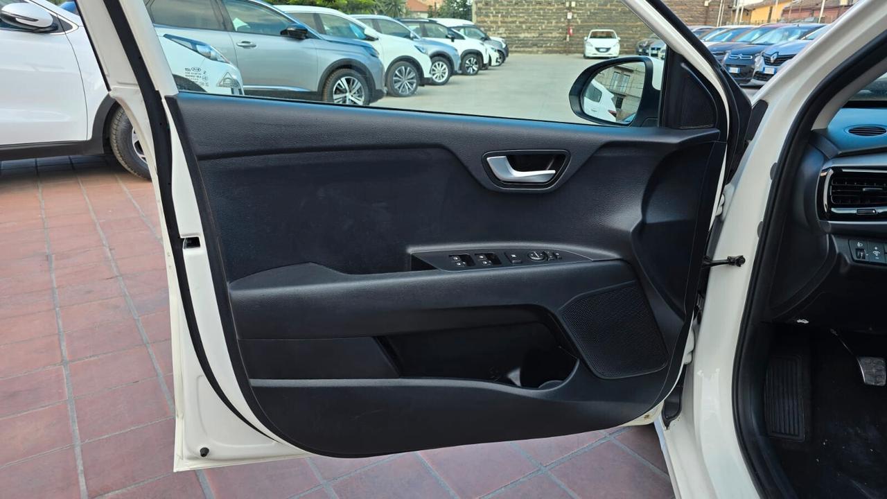 Kia Rio 1.4 CRDi 90CV 5 porte Cool