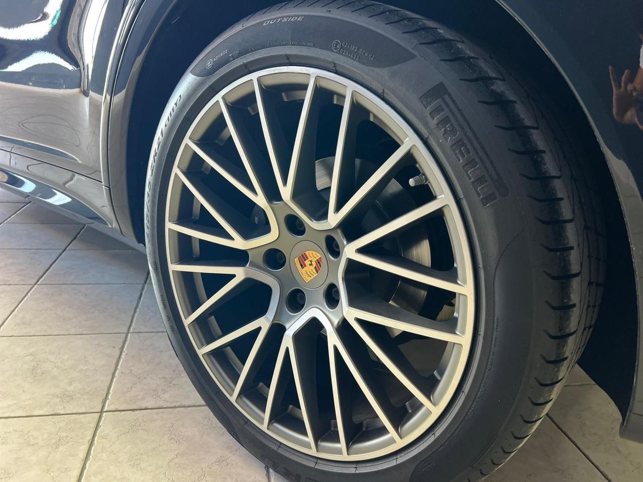 Porsche Cayenne Coupé 3.0 V6 Platinum Edition