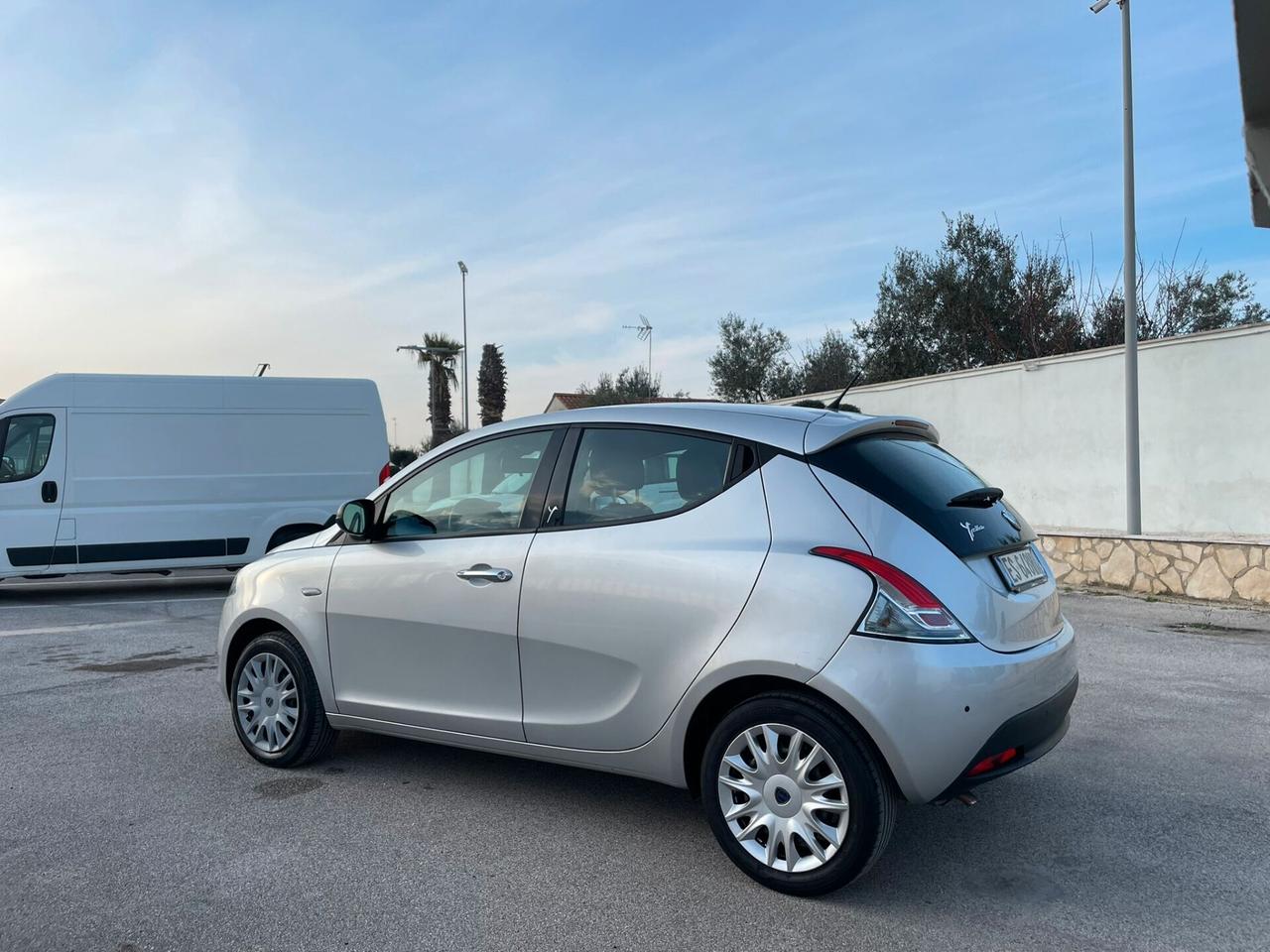 LANCIA YPSILON 1.2 69 CV 5 porte Elefantino