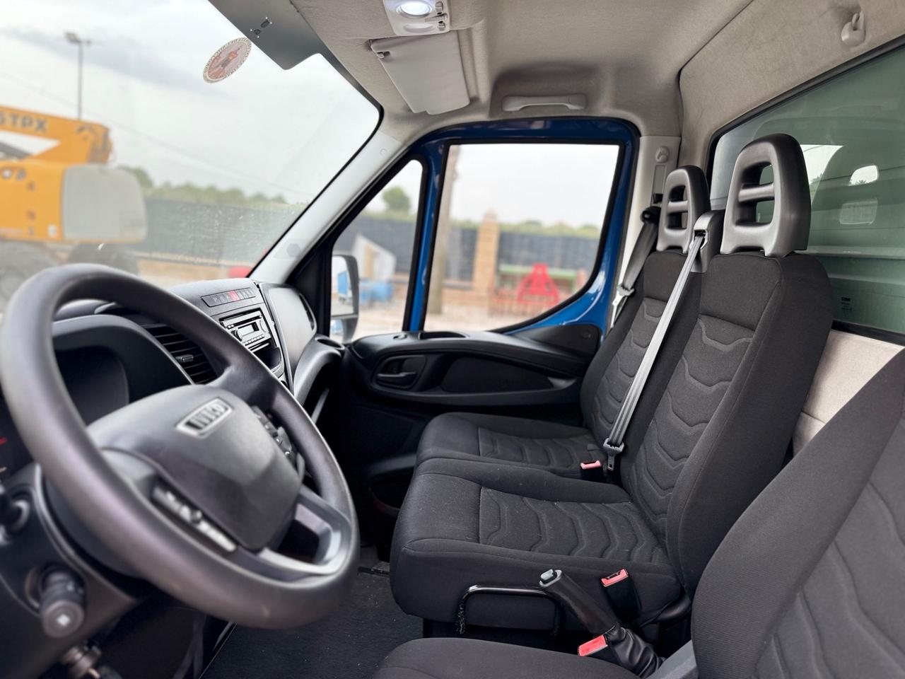 Trattore iveco Daily 35c13 turbo cassonato centinato pari al nuovo