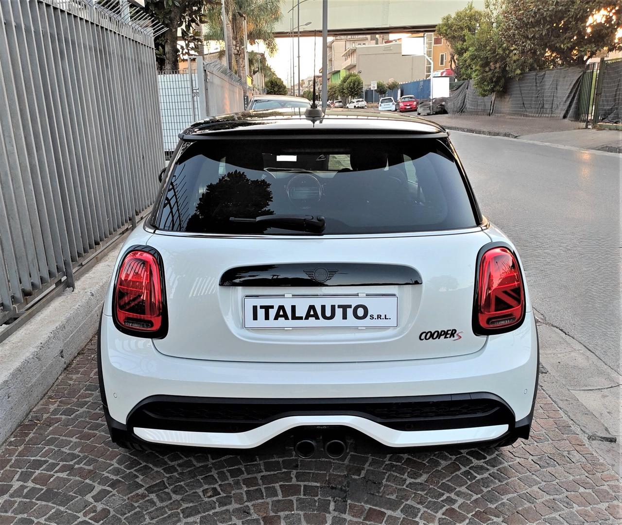 Mini 2.0 Cooper S Essential