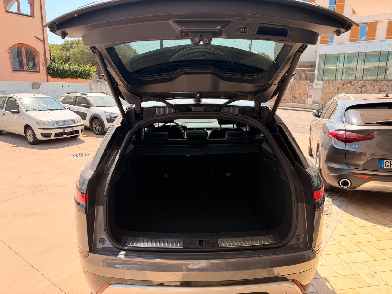 Land Rover Range Velar 2.0D I4 240 CV R-Dynamic S
