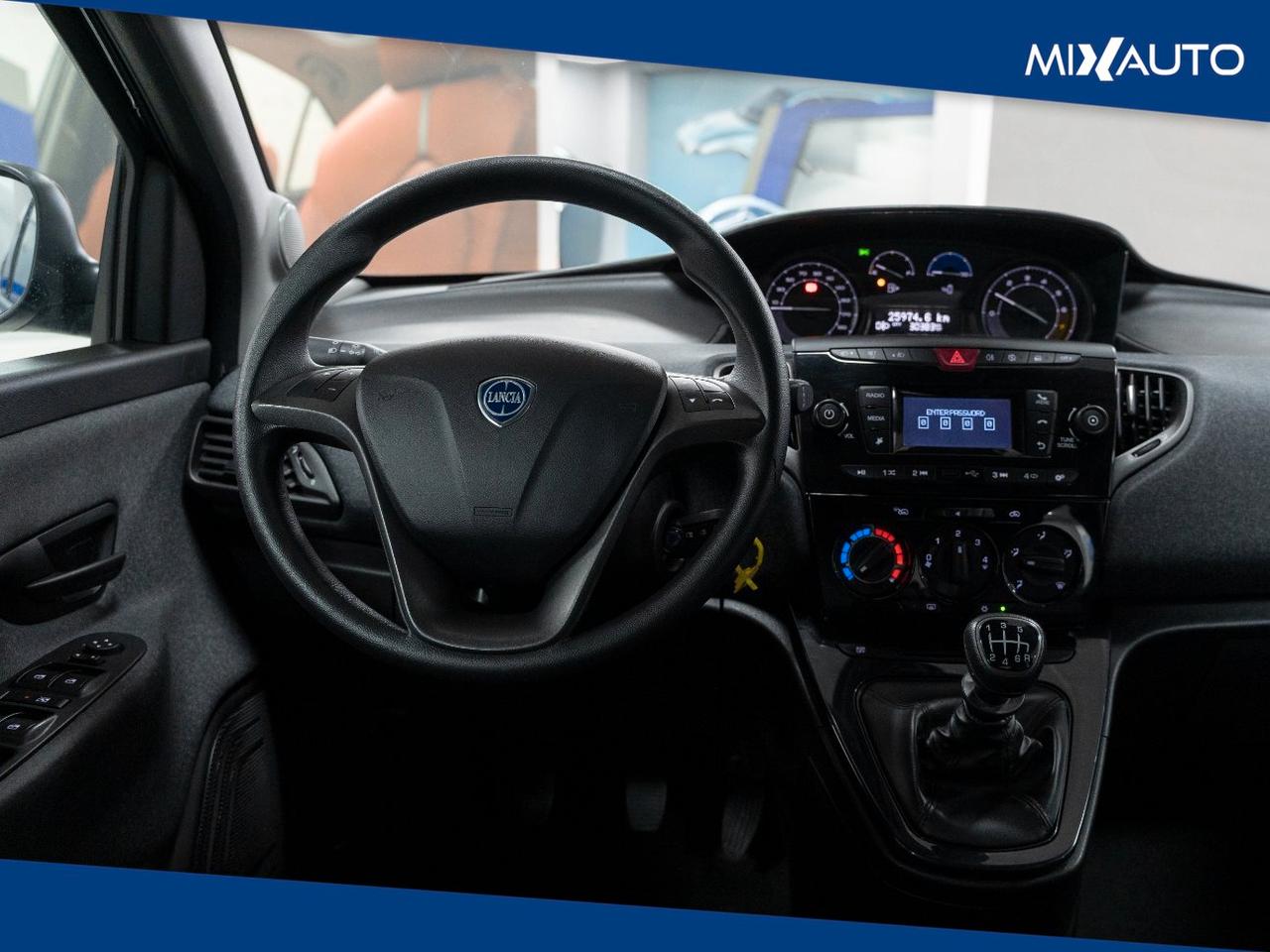 Lancia Ypsilon 1.0 Firefly Hybrid Silver 70CV 5 Porte