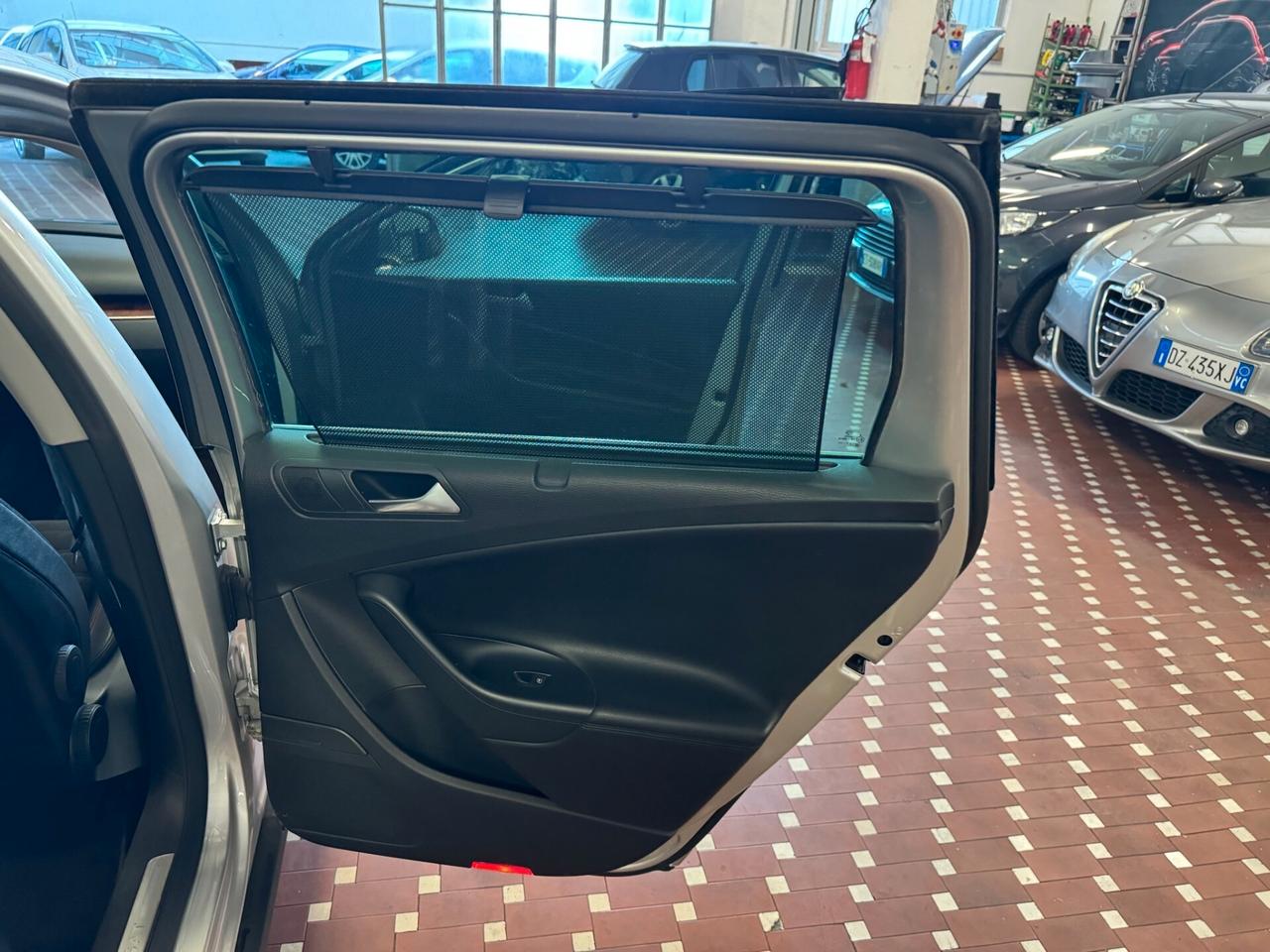 Volkswagen Passat 2.0 16V FSI 4mot. Var. Highline - UNICO PROPRIETARIO