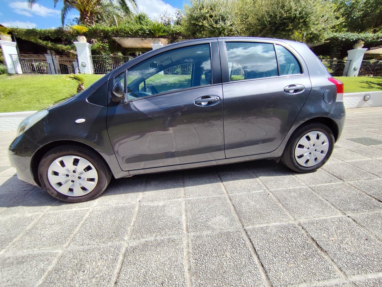 Toyota Yaris 1.3 5 porte Sol