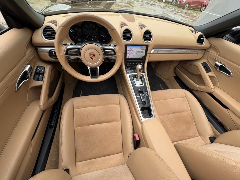 Porsche 718 Boxster 2.0 300cv pdk