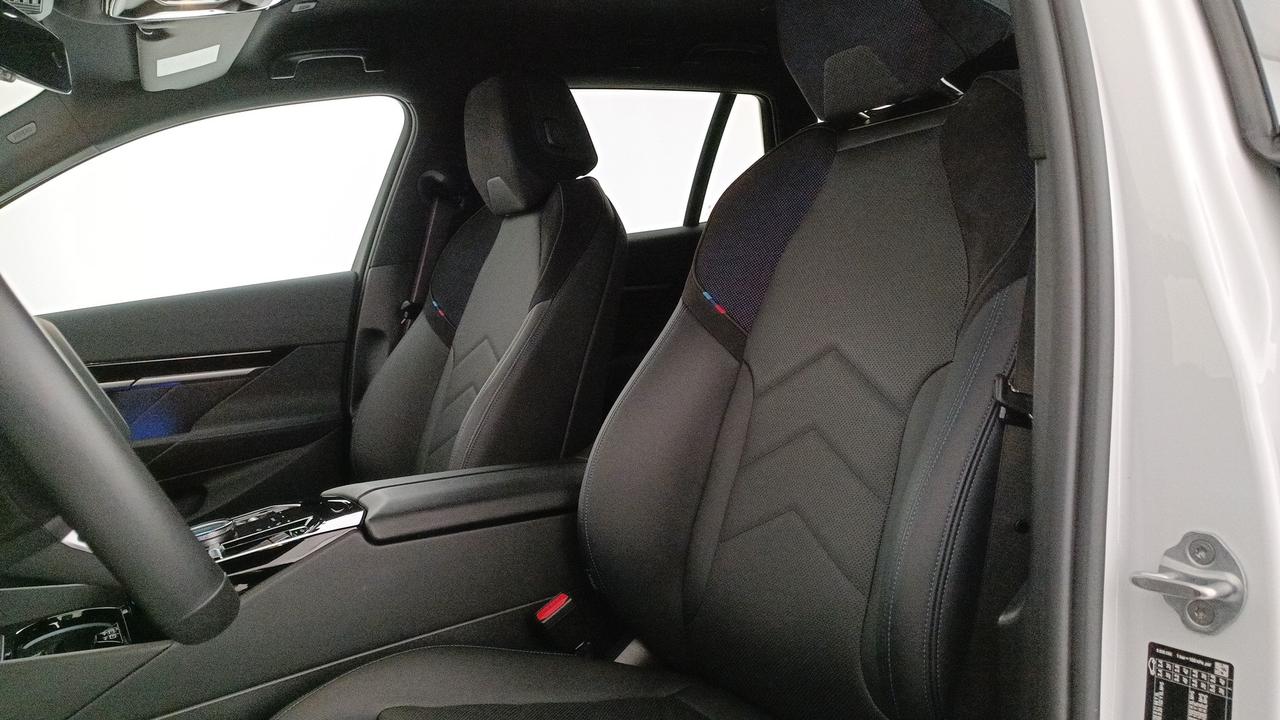 BMW Serie 5 G61 2024 Touring - 520d Touring 48V xdrive MSport Pro auto