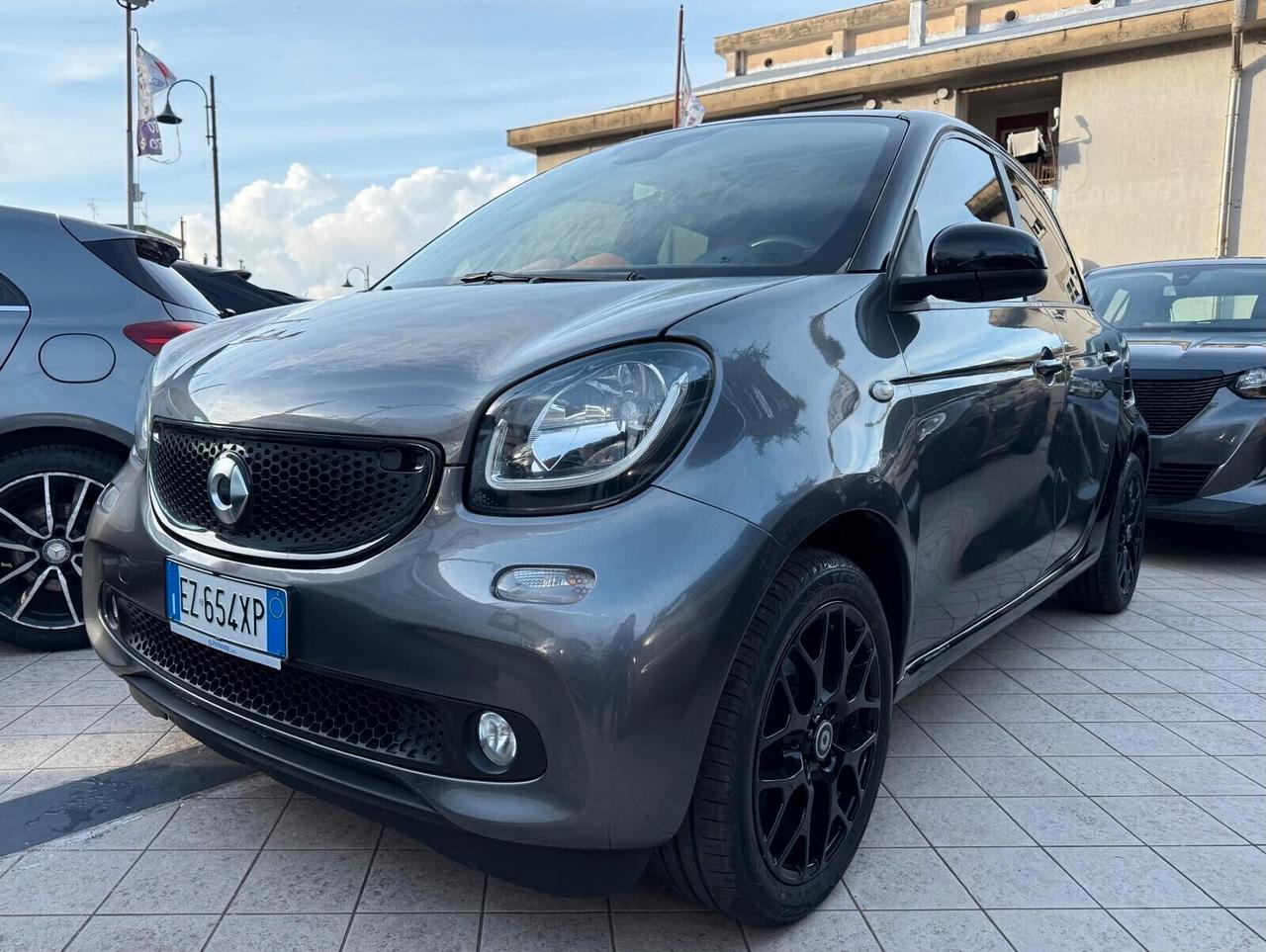 Smart ForFour 1.0 Benzina 2016 – Garanzia Shock