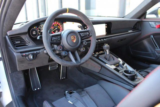 PORSCHE 911 992 GT3 RS
