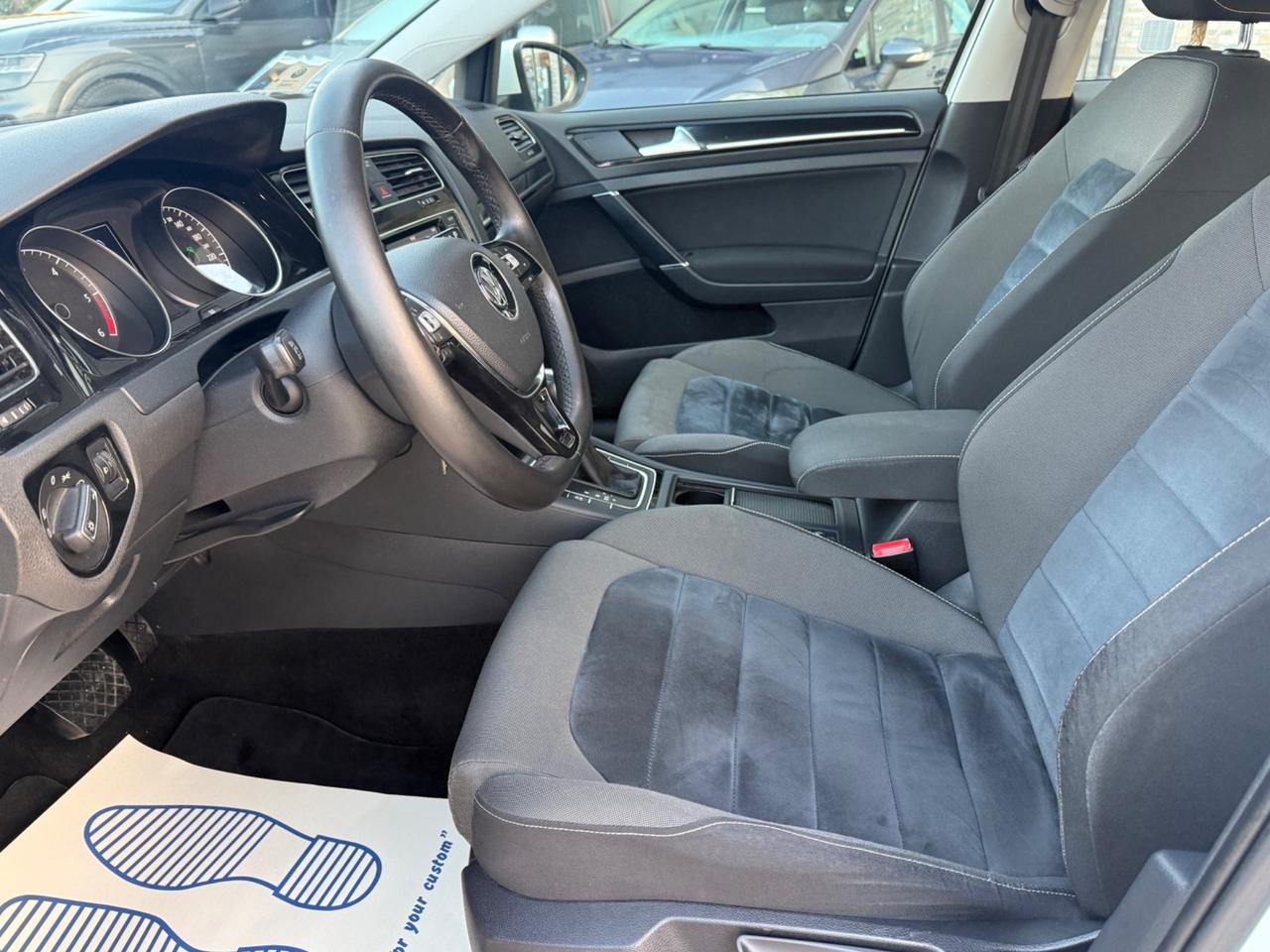 Volkswagen Golf Business 1.6 TDI DSG 5p. Highline BlueMotion Technology