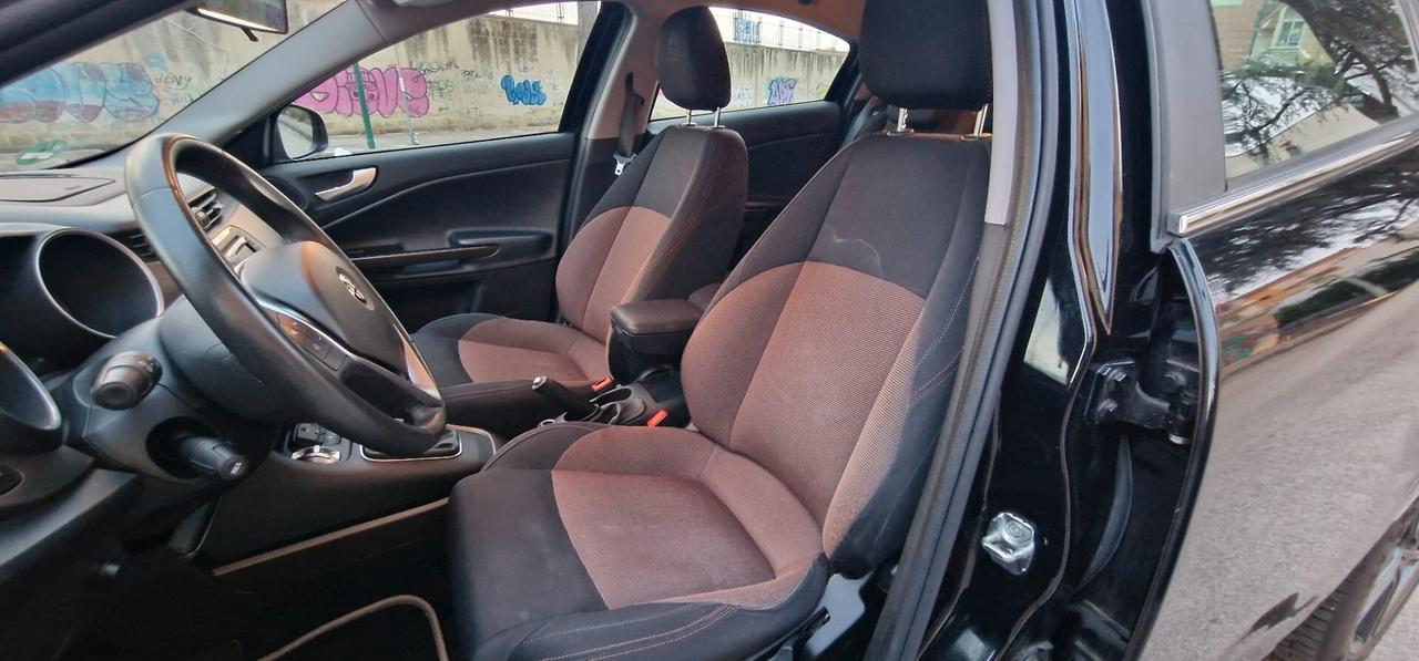 Alfa Romeo Giulietta 1.6 JTDm-2 105 CV Exclusive TOTAL BLACK