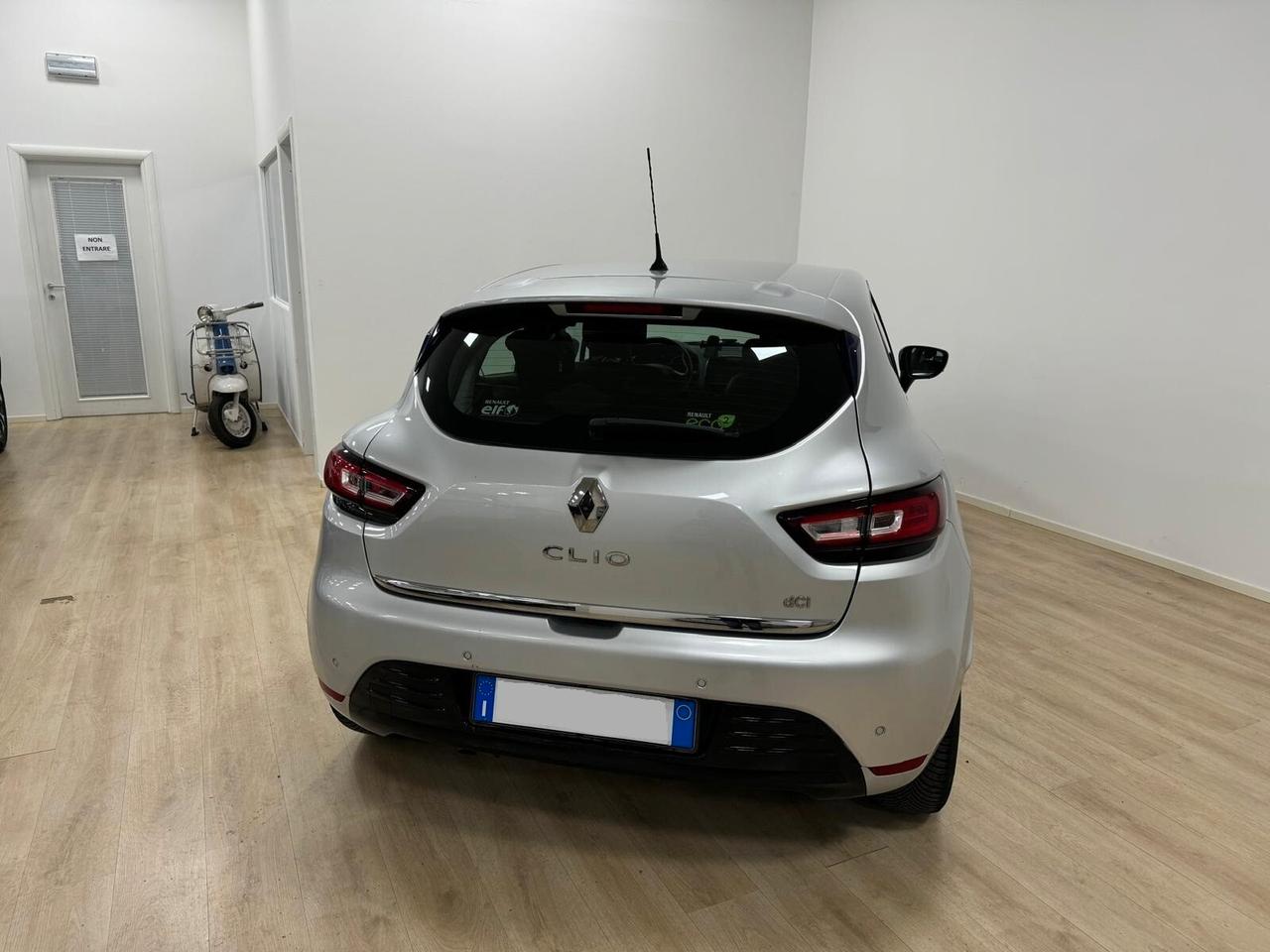 Renault Clio dCi 8V 75CV Start&Stop 5 porte ***** NEOPATENTATI*****