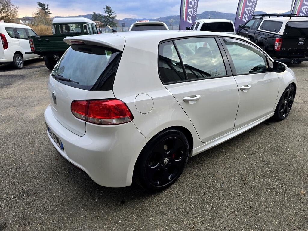 Volkswagen Golf 1.6 TDI 105CV COMFORTLINE