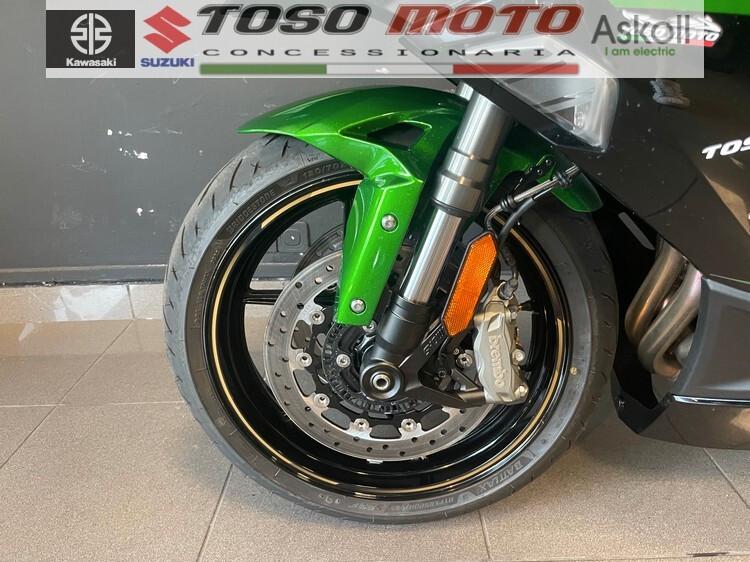Kawasaki Ninja 1100 SX Tourer