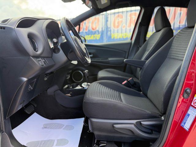 TOYOTA Yaris 1.5 Hybrid PARI AL NUOVO