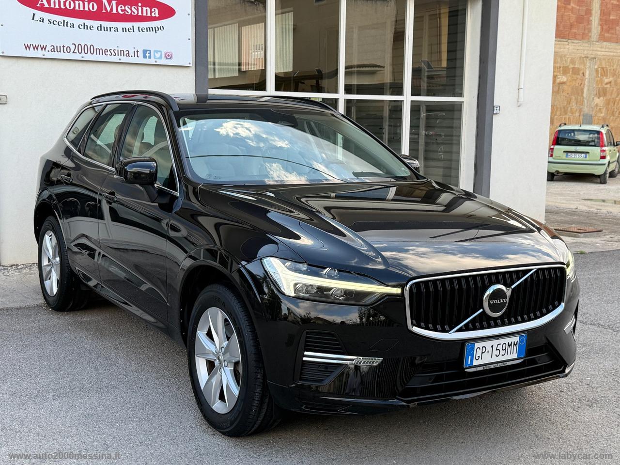 VOLVO XC60 B4 N1 AUTOCARRO 5 POSTI