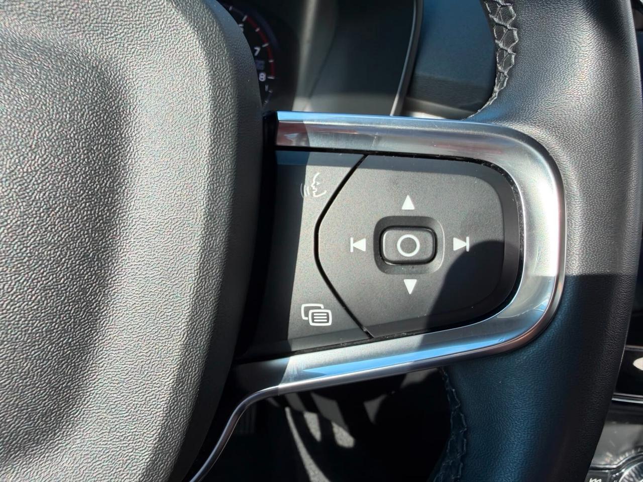 Volvo XC40 T4 Recharge Plug-in Hybrid automatico Essential