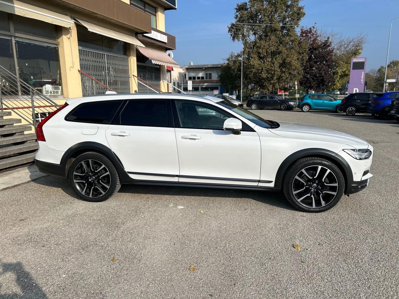 Volvo V90 Pro 2.0 D4 #7690