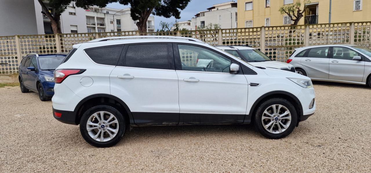 Ford Kuga 1.5 TDCI 120 CV 2WD Powershift Edition 2019