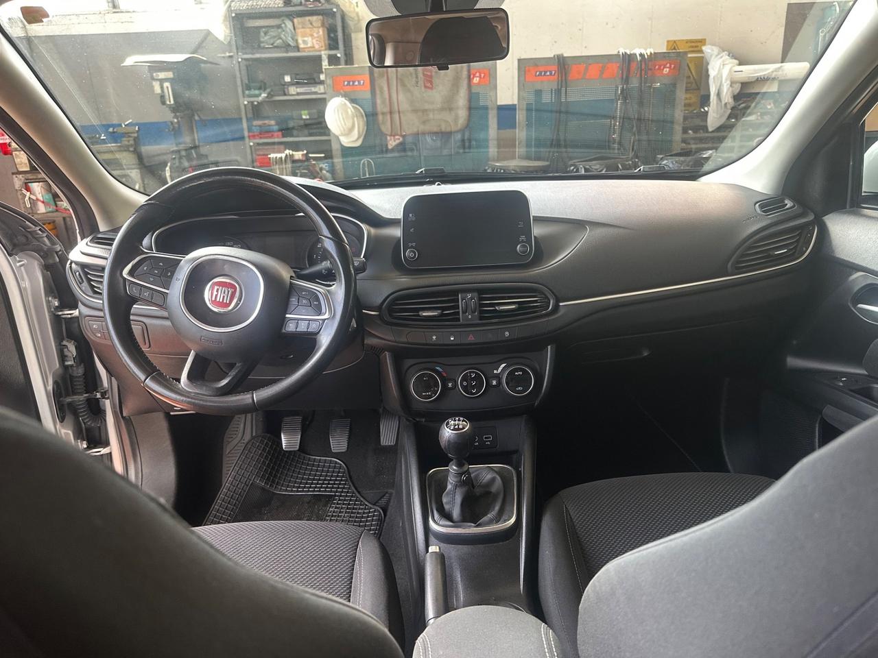 Fiat Tipo 1.6 Mjt S&S SW Lounge