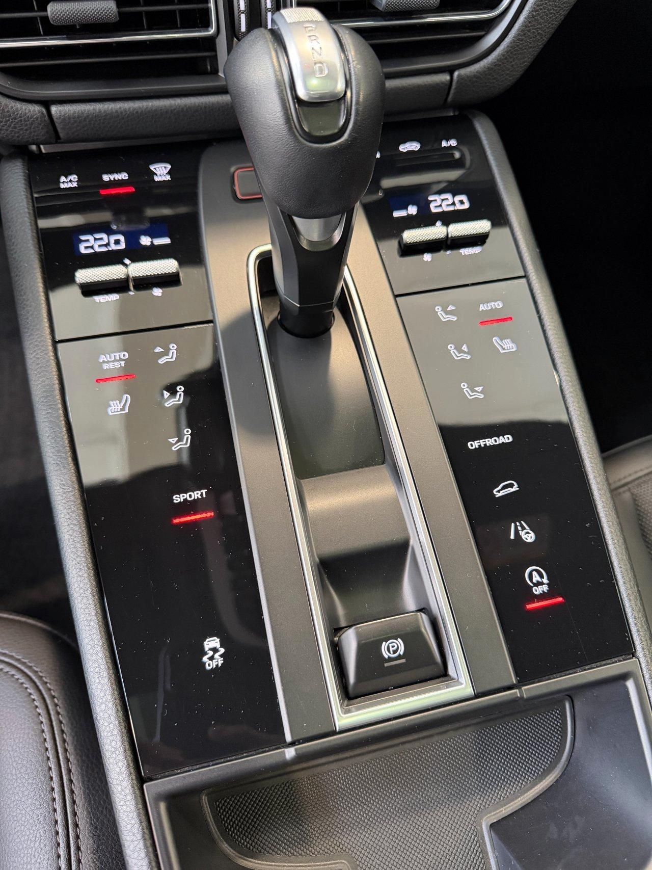 Porsche Macan 2.0 265cv PDK - 21" - Tetto - Carplay - Wrap Verde