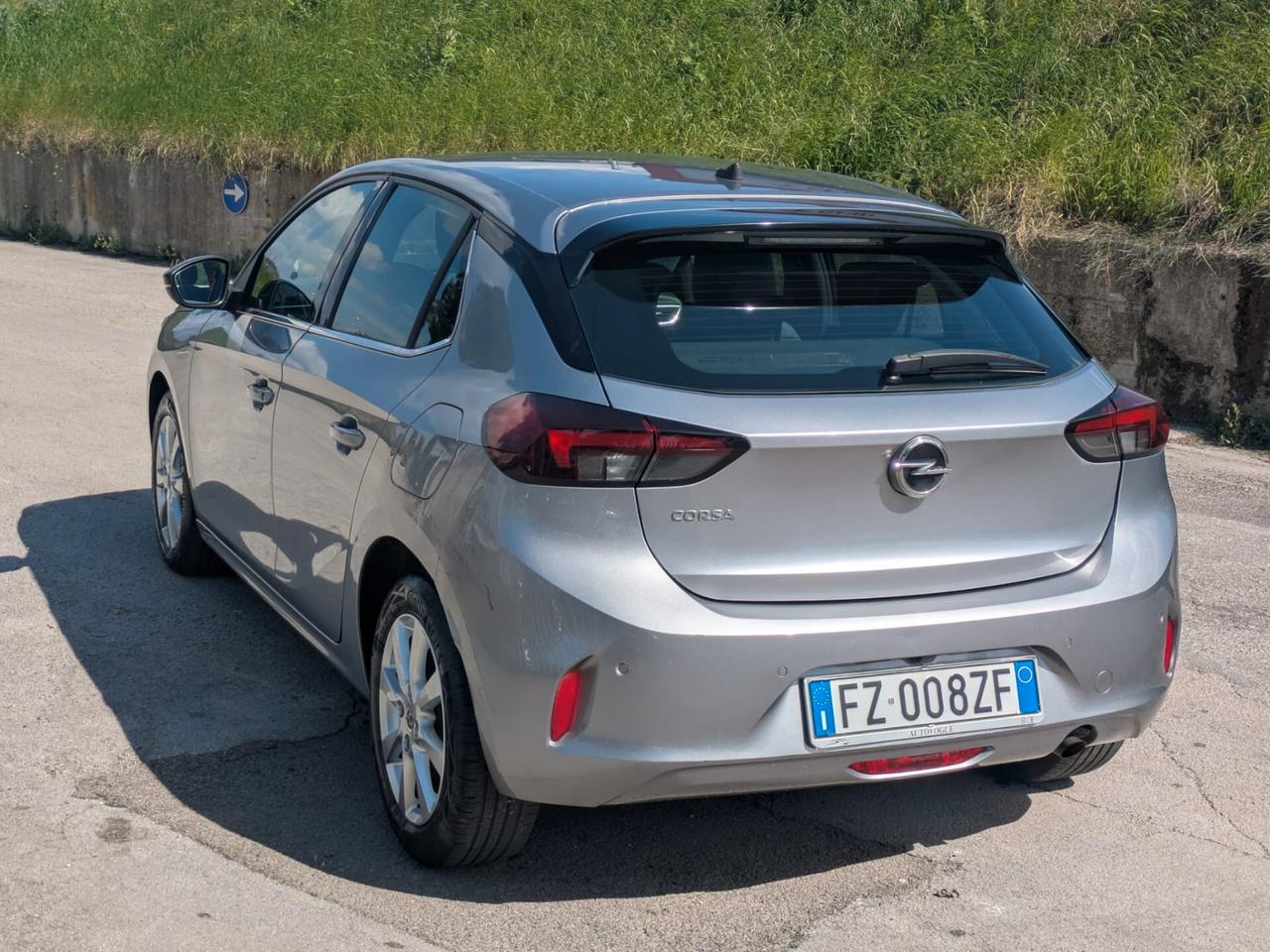 Opel Corsa 1.2 100 CV Edition