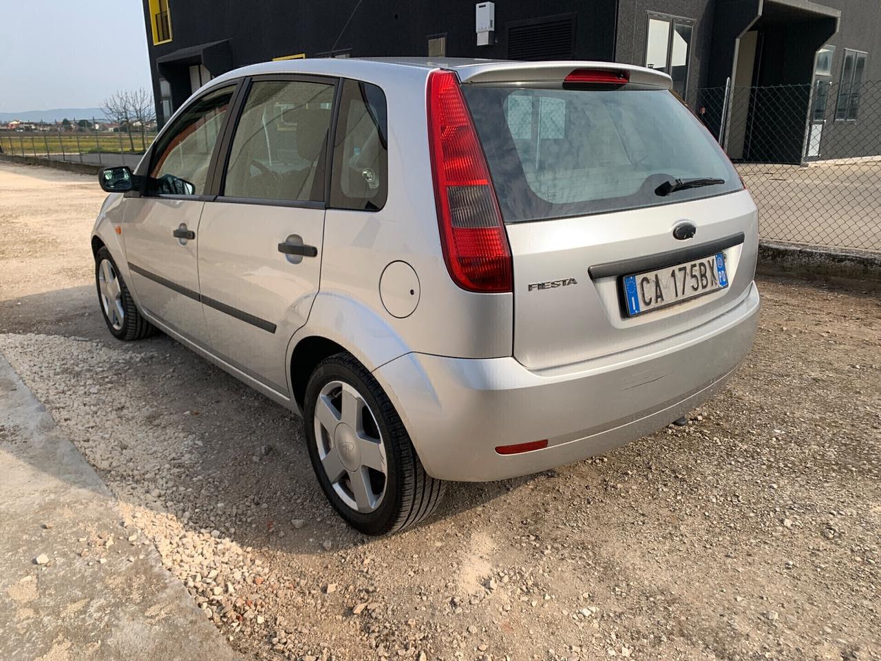 Ford Fiesta 1.4 16V 5p. Zetec