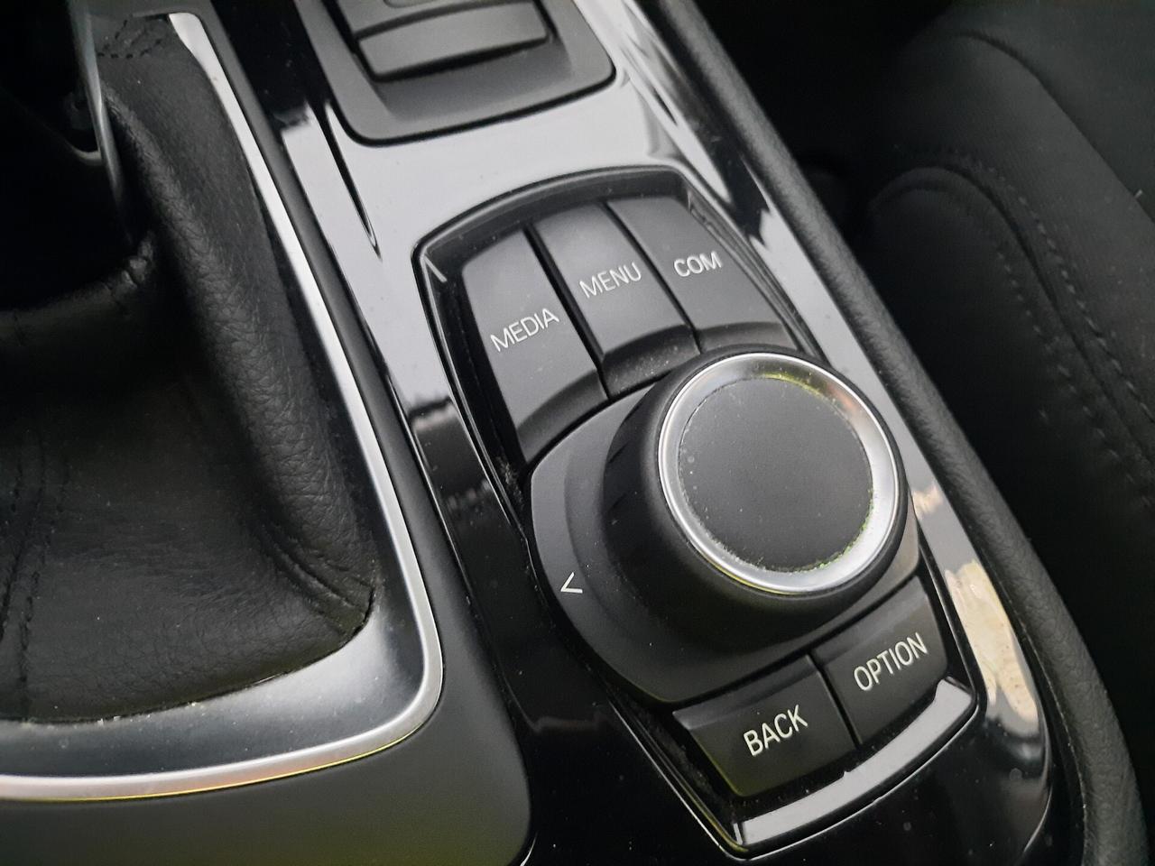 Bmw 2er Active Tourer 218d xDrive Business