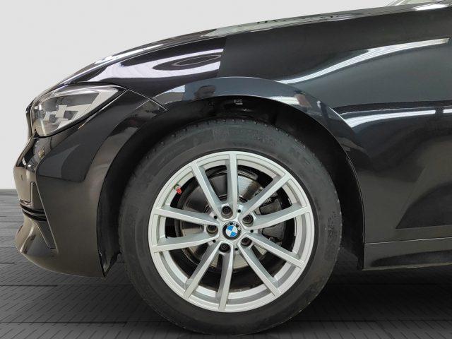 BMW 320 Serie 3 (G20/G21) d Touring Business Advantage a