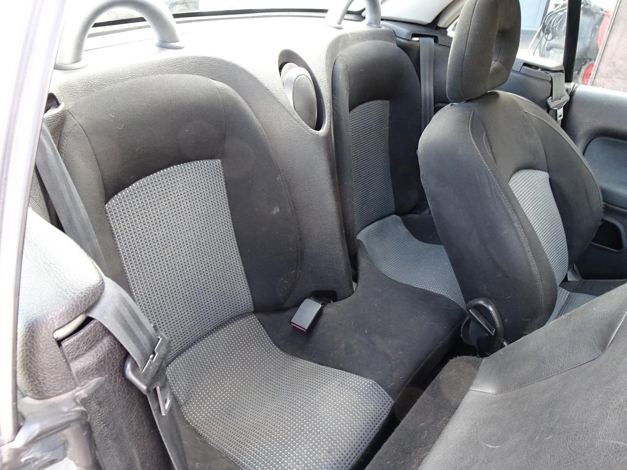 Peugeot 206 1.6 16V CC Enfant Terrible LEGGERE ANNUNCIO