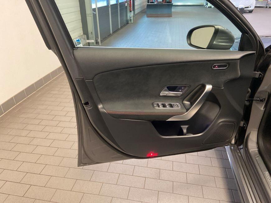 Mercedes-benz A 200 A 200 Automatic AMG Line Advanced Plus