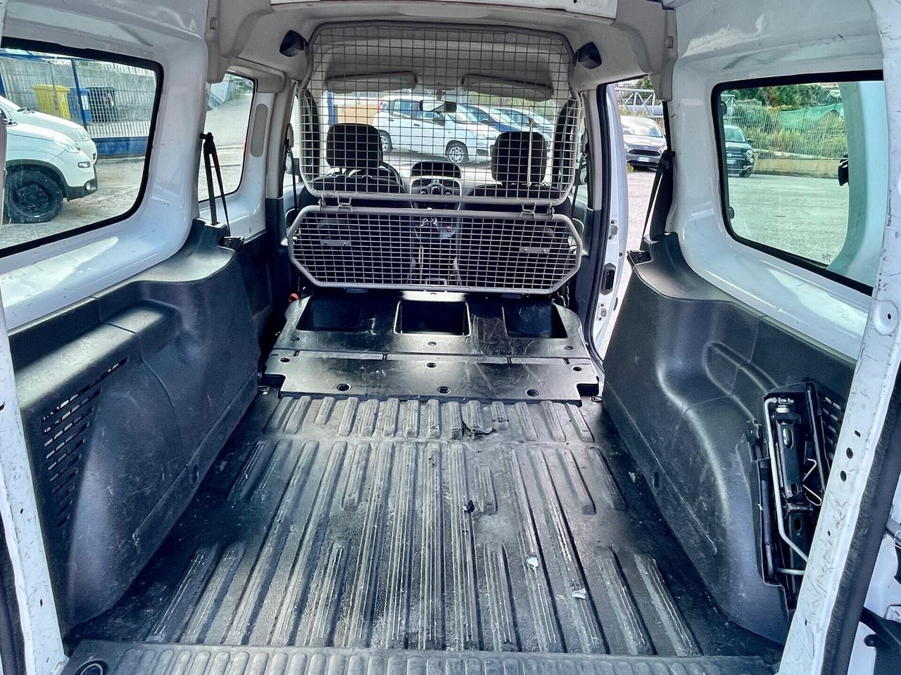 Renault Kangoo dCi 115CV Maxi AUTOCARRO 4 POSTI