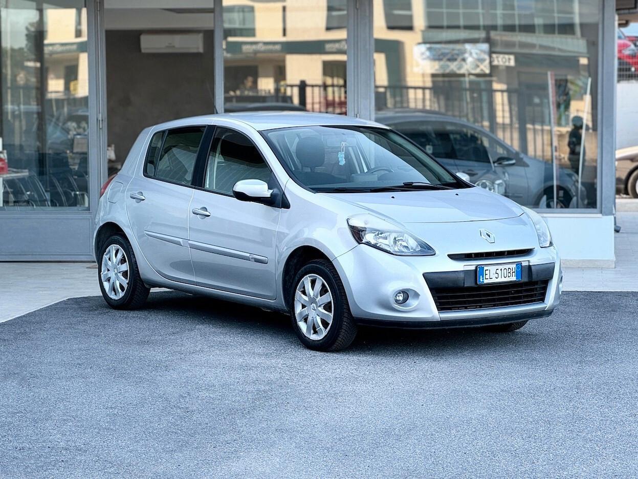 Renault Clio - 2011