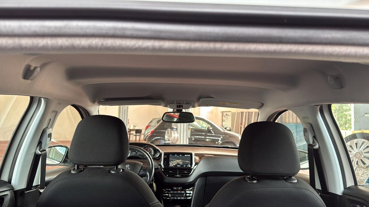 Peugeot 208 PureTech 82 5 porte Allure