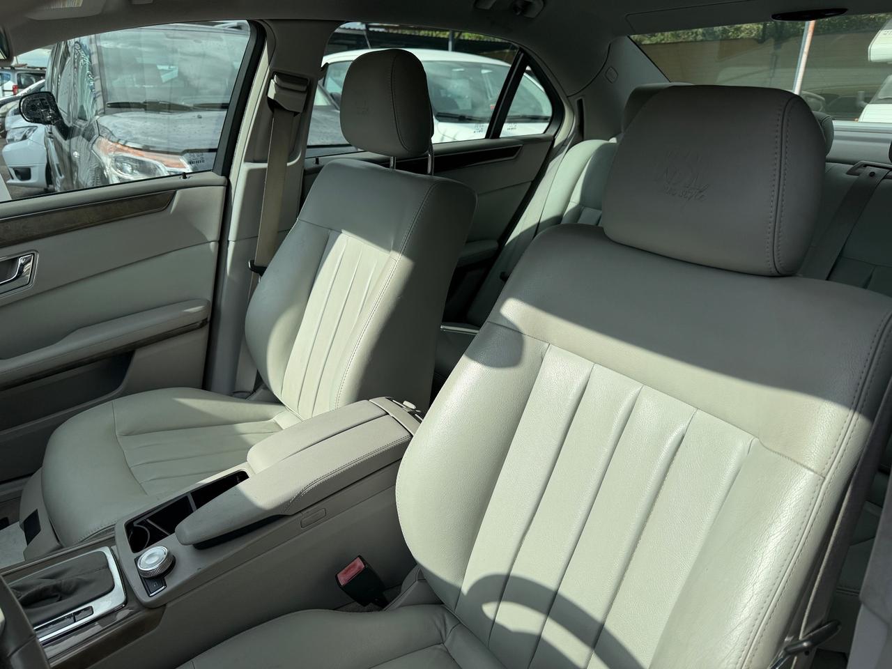 Mercedes-benz E 220 CDI BlueEFFICIENCY Avantgarde AMG