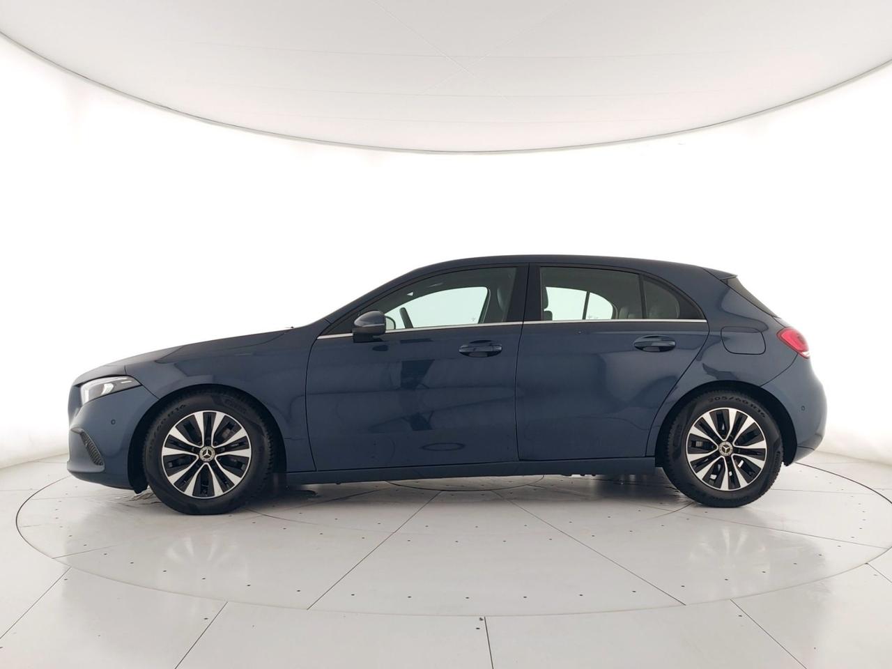Mercedes-Benz A 180 d Business auto NEOPATENTATI+CAMERA+LED