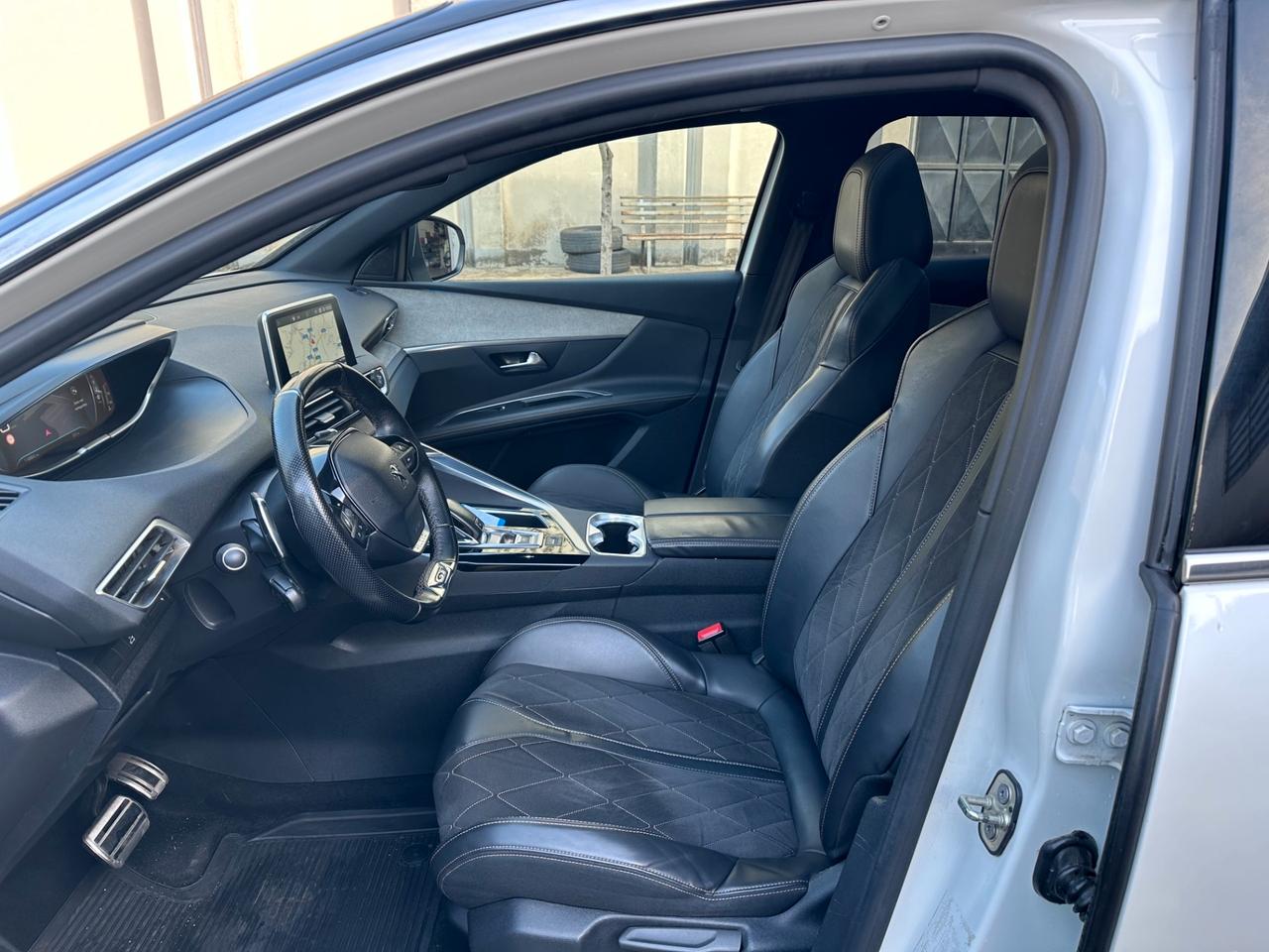 Peugeot 3008 BlueHDi 180 S&S EAT8 GT