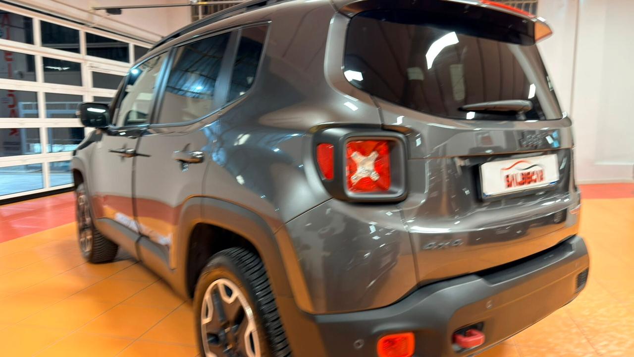 Jeep Renegade 2.0 Mjt 170CV 4WD Active Drive Low Trailhawk