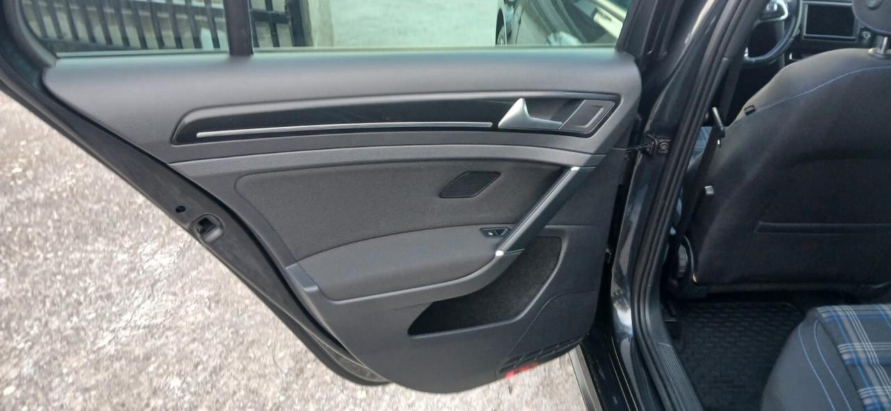 Volkswagen Golf 7° GTE 1.4 TSI DSG Hybrid - 2016