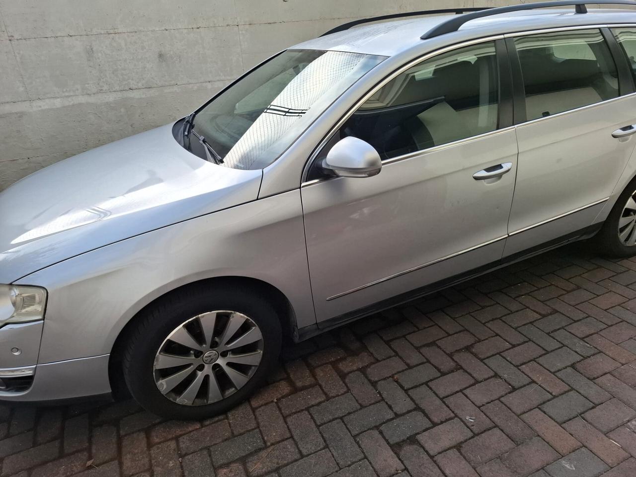 Volkswagen Passat 2.0 TDI Highline DSG Euro5