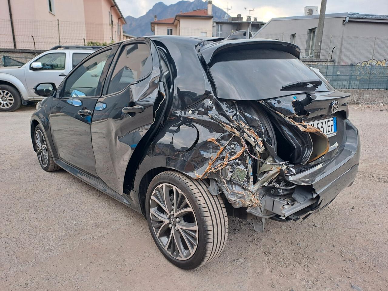 TOYOTA YARIS 1.5 HYBRID *SINISTRATA* GARANZIA 2027