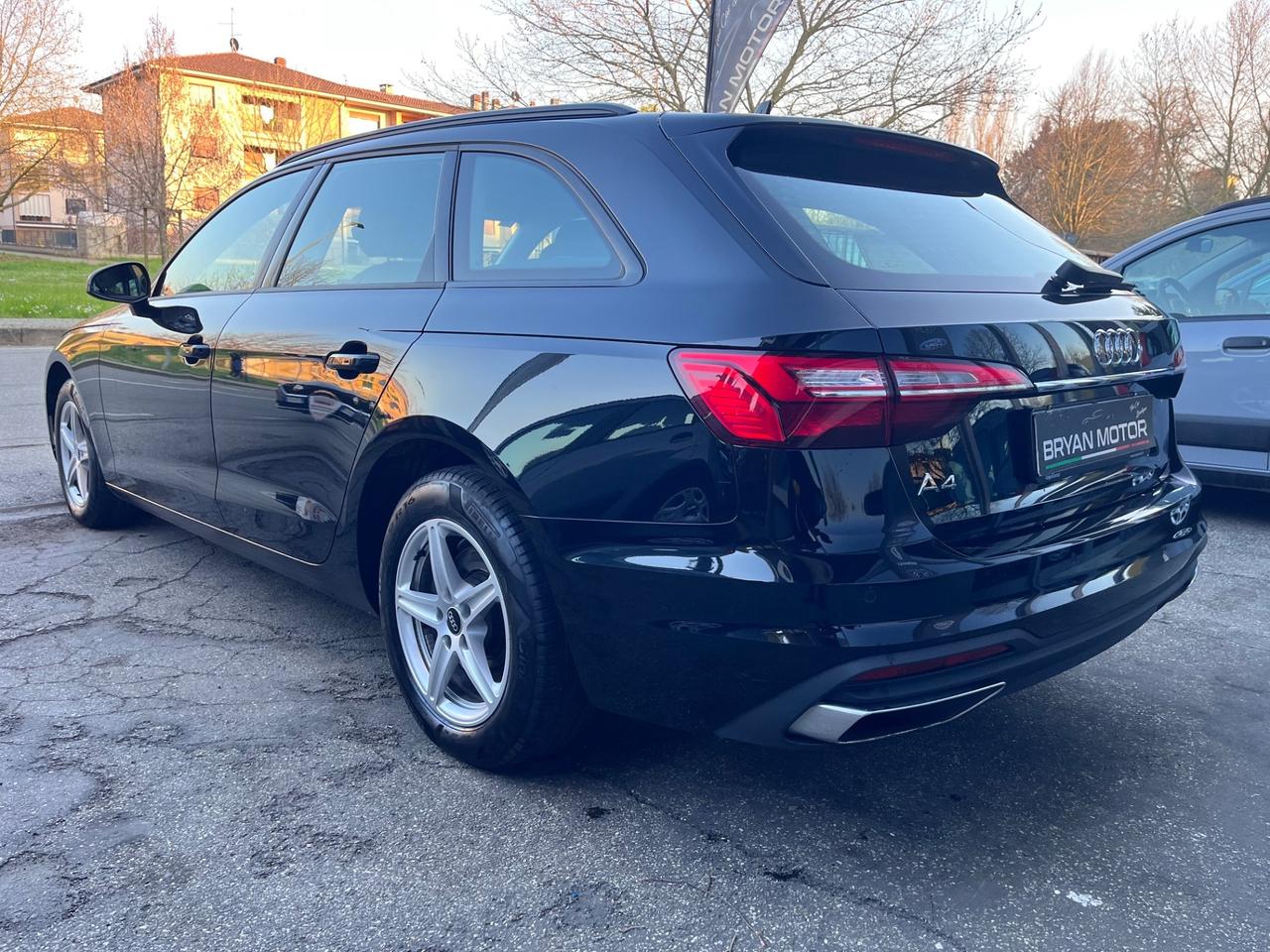 Audi A4 Avant 30 TDI/136 CV S tronic Business Advanced