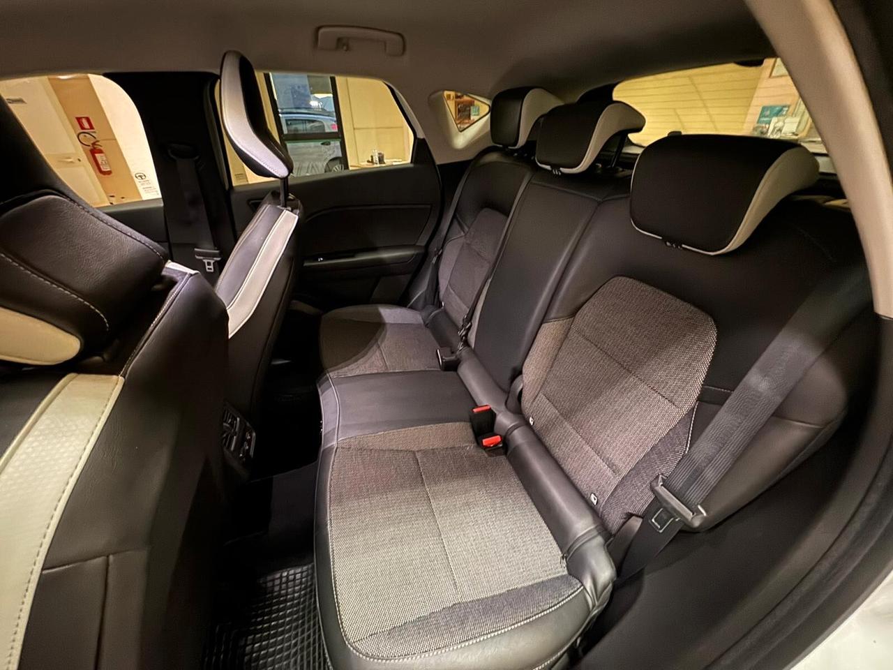 Renault Captur Plug-in Hybrid E-Tech 160 CV Intens