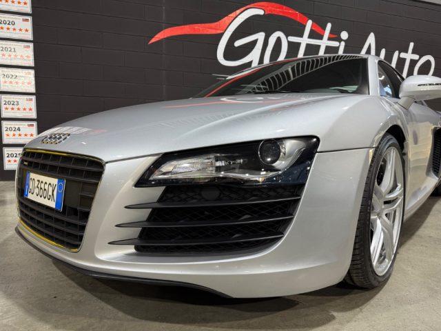 AUDI R8 4.2 V8 FSI QUATTRO R TRONIC