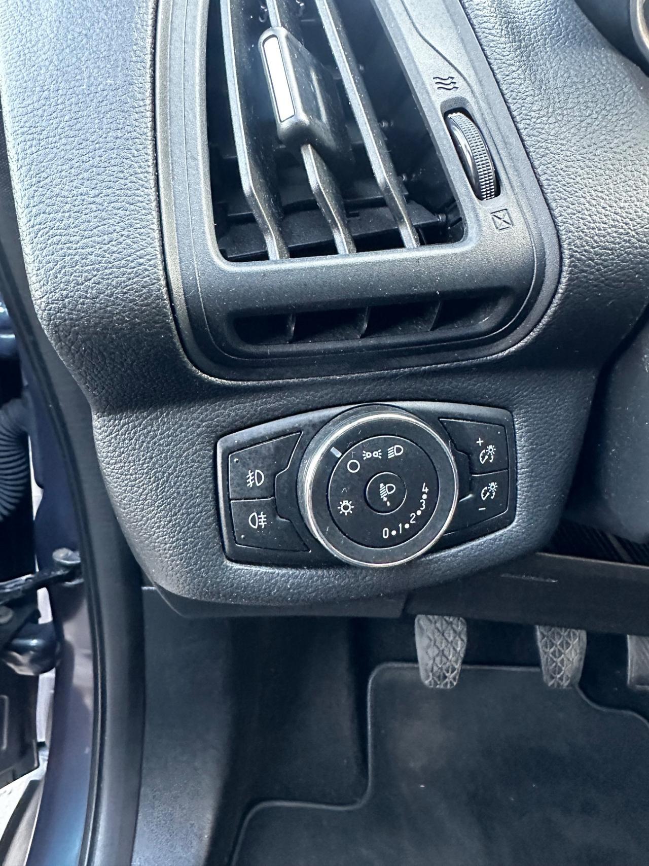 Ford B-Max 1.0 EcoBoost 100 CV Titanium