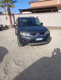 Mitsubishi Outlander 2.0 DI-D Instyle 7 p.ti DPF