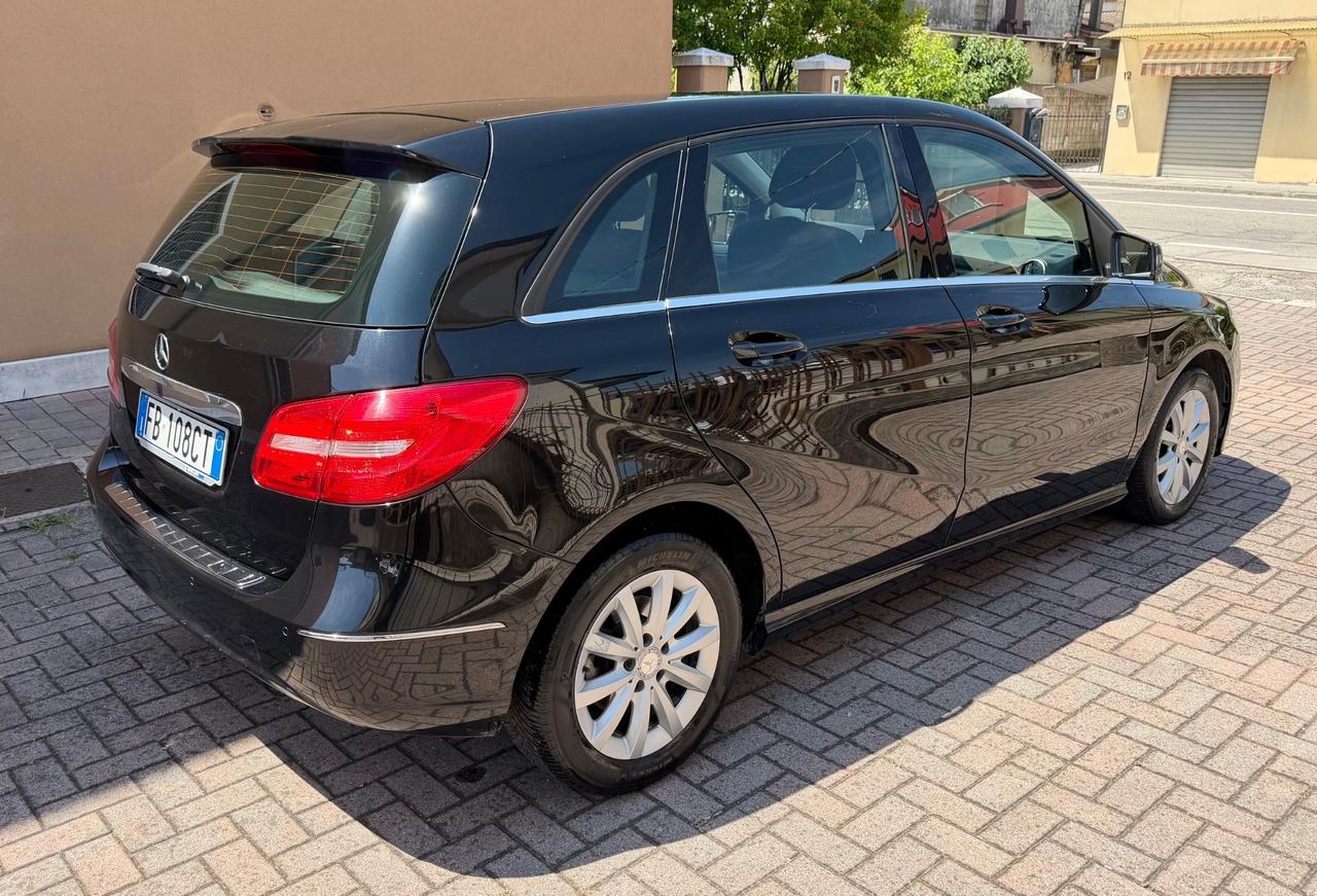 Mercedes-benz B 180 d Ok Neopatentati