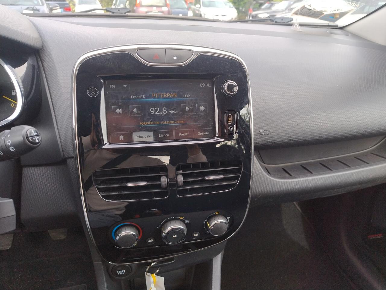 Renault Clio Sporter 1.5 dCi 8V 75CV Costume National