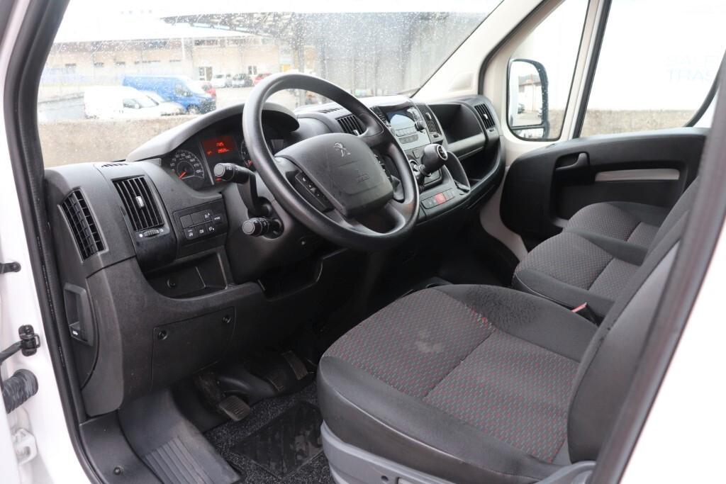 PEUGEOT BOXER 435 2.2 BLUEHDI 140CV PLM- SM 3P. FURGONATO 980 KG ( KM 29000 )