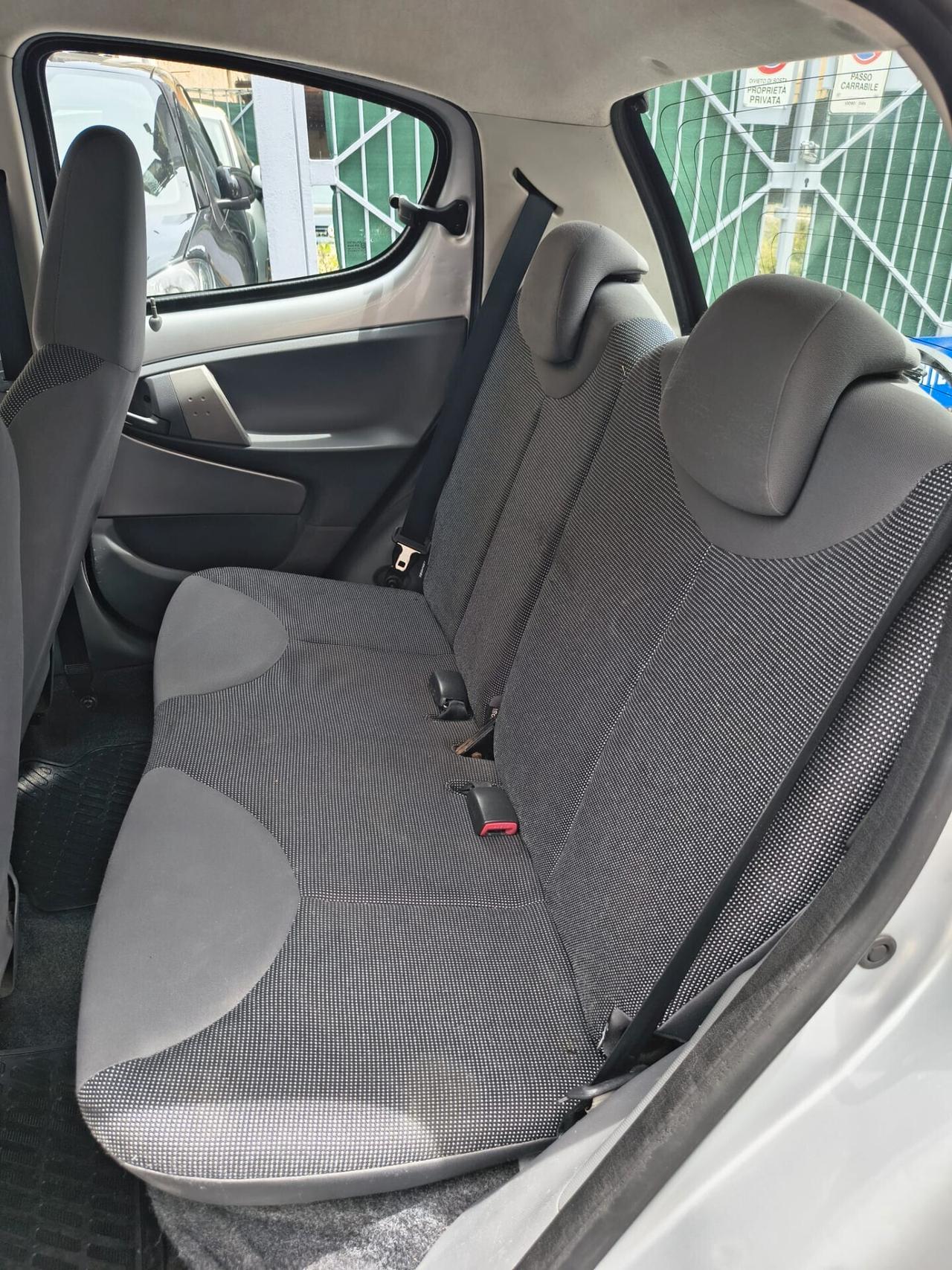 Peugeot 107 1.0 68CV 5p. Desir
